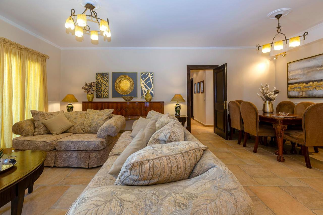 Solaris Methea- Luxury Central Villa By The Castle Kassiopi Exterior photo