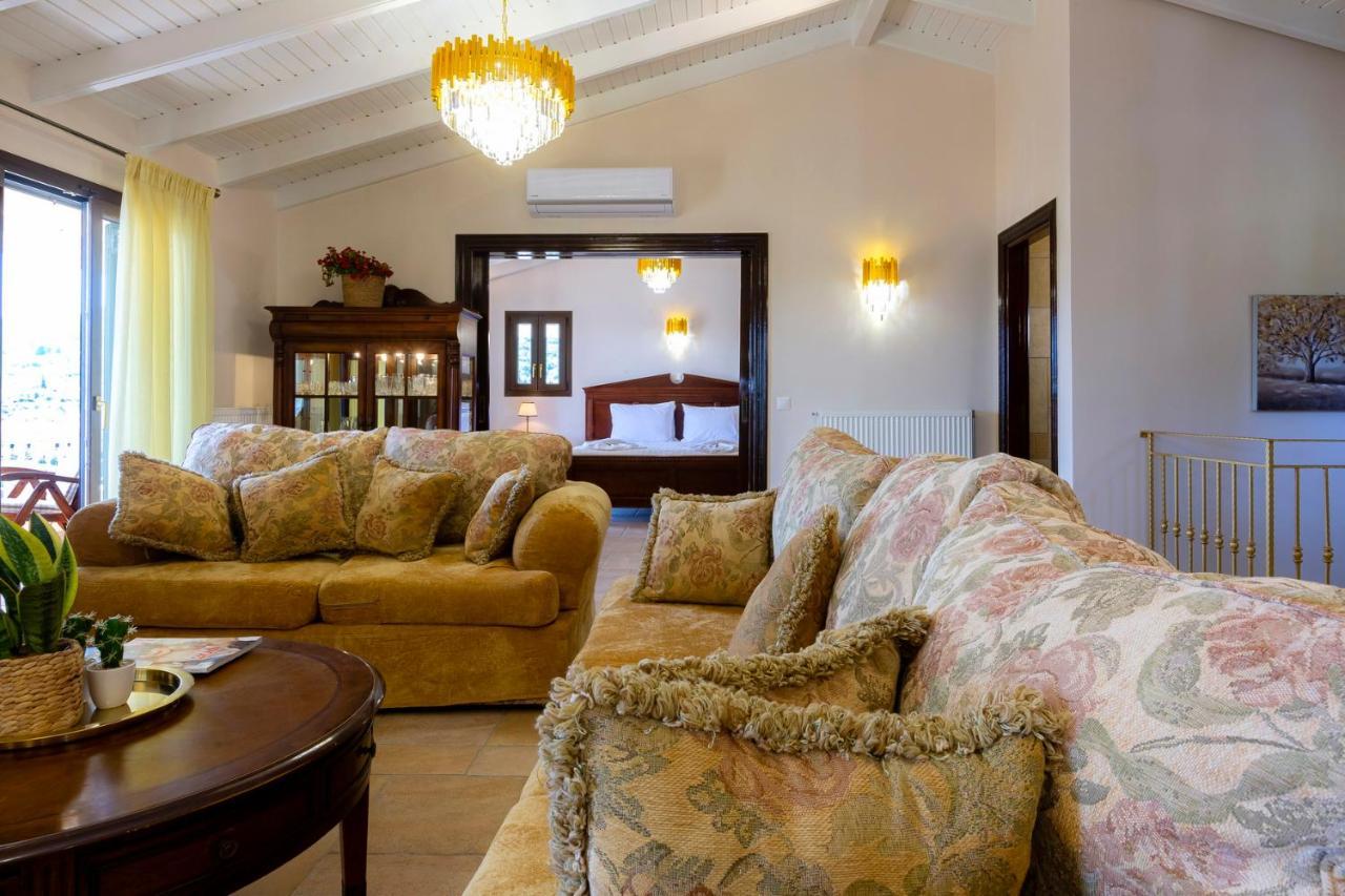 Solaris Methea- Luxury Central Villa By The Castle Kassiopi Exterior photo